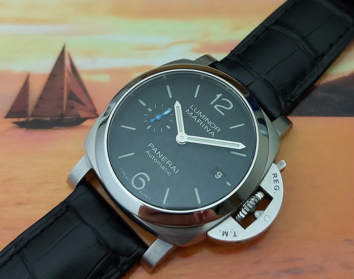 Panerai Luminor Quaranta Ref. PAM01272